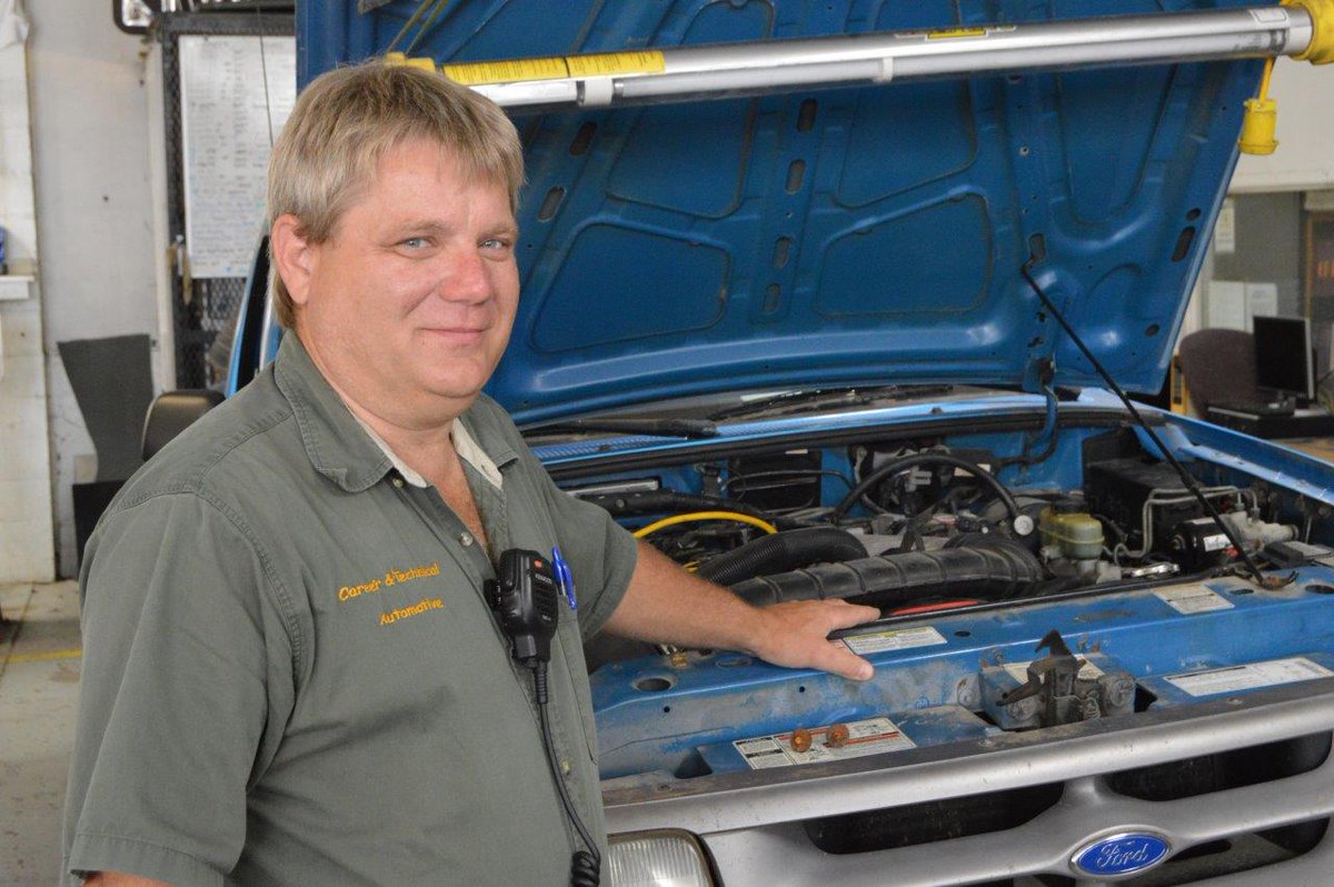 Automotive Service Supervisor WRDCC
St. Joseph, MO
Annual Salary: $48,343.92
mocareers.mo.gov/hiretrue/ce3/j…