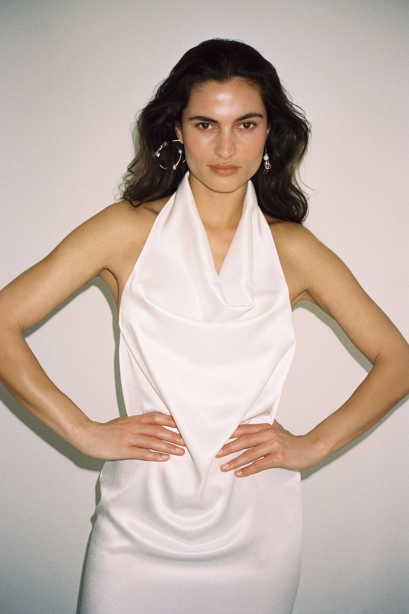 kendam_com's tweet image. Malaika Raiss Spring Summer 2026 collection lookbook kendam.com/news/lookbooks…

#MalaikaRaiss #SS26 #Lookbooks #Berlin #Fashion #Kendam
