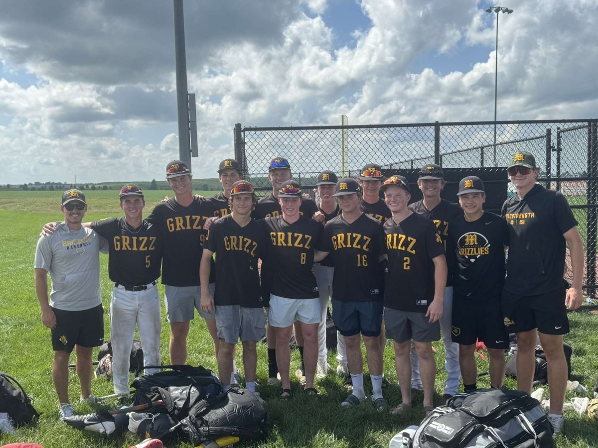 bwilms30's tweet image. Finished up a fun season with @MNGrizzlies. Thank you @spenserlarson @Jack_Nicklaus1 
@CoachZachElder! Played C, 2B, SS, RF.
Summer Stats:
97 PA
.380 AVG (27/71)
.526 OBP
1.033 OPS
.507 SLG
27 H, 18 1B, 9 2B, 14 RBI, 26 R
21 BB
17 SB (94.44 SB%)
@EPHSBaseball
@PB_Uncommitted