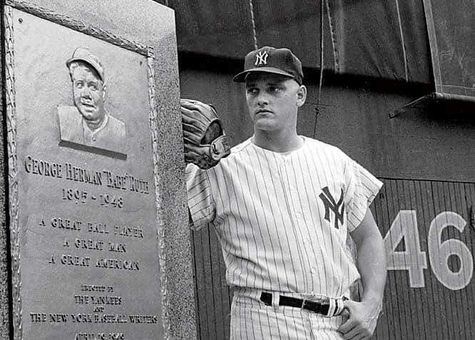 bigblueJay96's tweet image. Roger Maris Standing beside the legacy of Babe Ruth, a true icon honored by the Yankees and New York baseball writers. Who’s your favorite baseball legend? #BabeRuth #Yankees #BaseballHistory @Yankees @YESNetwork #yankeestwitter #RepBX