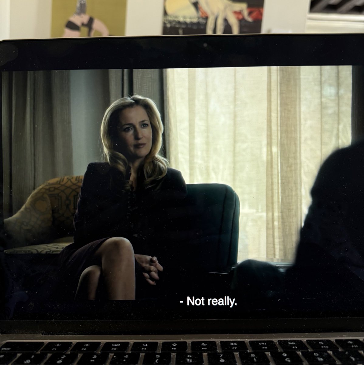 scullysfoxes's tweet image. god I forgot how gorgeous she is in this bedelia du maurier please choose me please pick me pleaaaaase
