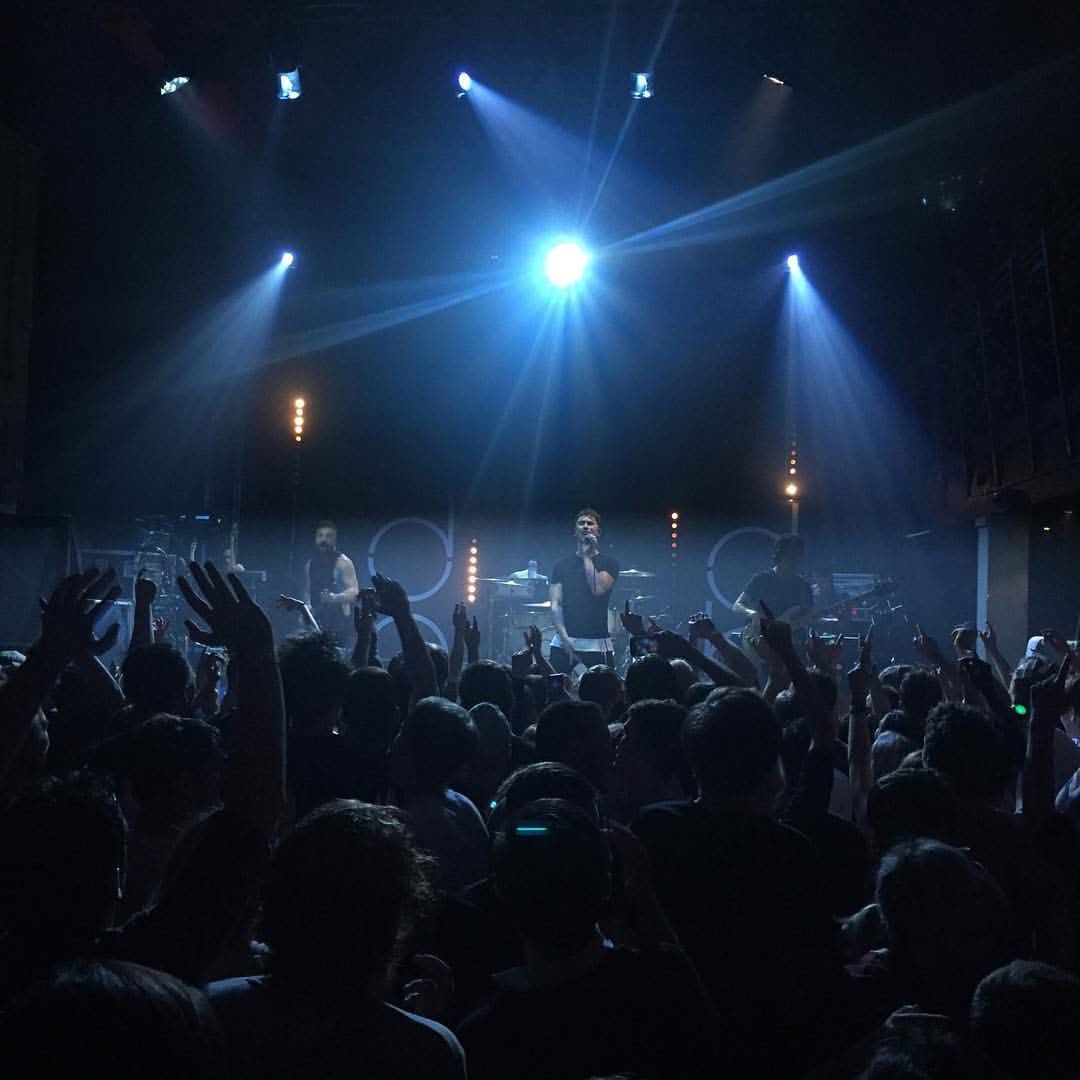 gigsintoon's tweet image. A gig memory from this day in 2016 and @DONBROCO at Newcastle Riverside.

The night could have been worse when someone jumped from the balcony into the crowd below.  Could have been bad but thankfully nobody was hurt!