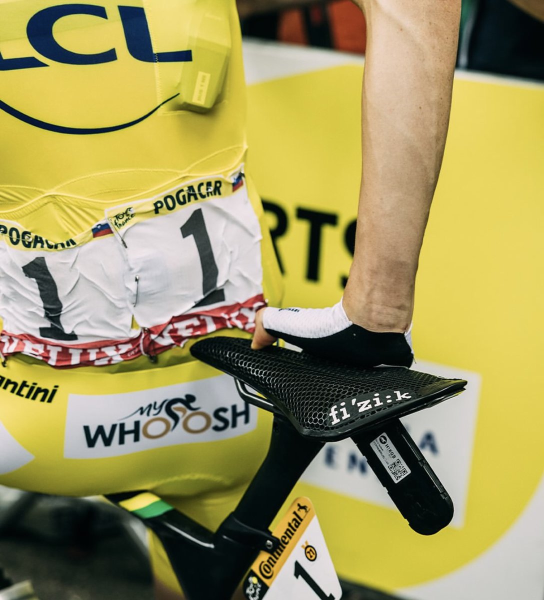 Carbon's tweet image. Congrats to Tadej Pogačar, 2025 Tour de France champion 🏆
He won yellow on a custom Fizik One-to-One saddle—3D printed with Carbon tech and tuned to his pressure map data.
Personalized fit. Podium performance.
#PoweredByCarbon #TourDeFrance #3DprintedPerformance #CyclingTech