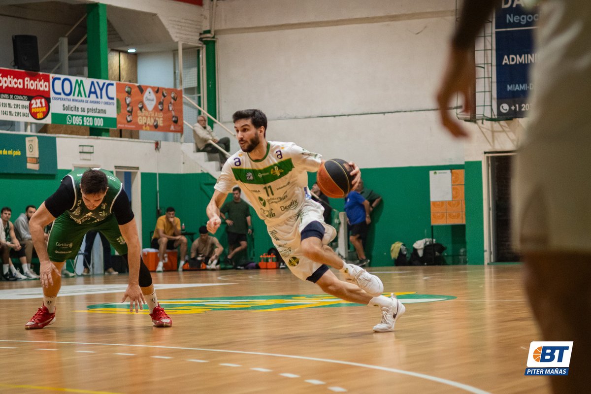 BasquetTotal's tweet image. #LUBxBT I UN PUENTE HECHO A MEDINA

Facundo Medina ya abrochó a su nuevo equipo para la próxima Liga Uruguaya, donde se reencontrará con varios ex compañeros.

📝 @ramos_fede 

👉🏻 wp.me/p6K7W2-Z57