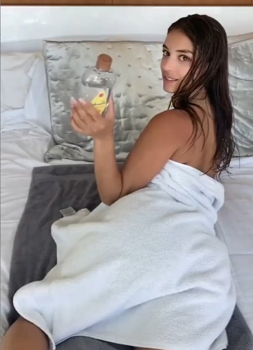 Dega_dios1's tweet image. &quot;Girl… the sheer confidence to be this wrong.&quot; 😅

A Thread📽️