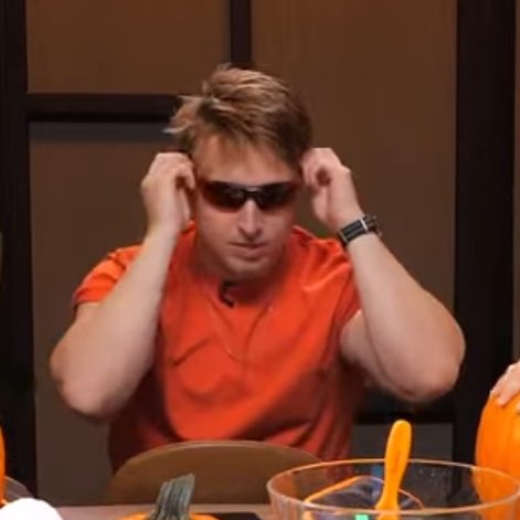 shaynethinker's tweet image. 