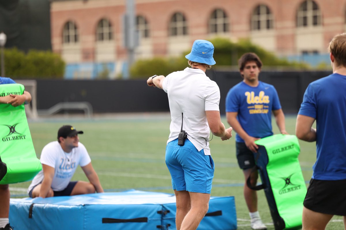 Working with some potential future Bruins. 

This year’s camp was the fourth camp we’ve hosted in my time at UCLA and they continue to get better and better. A fun four day some quality work with a talented group of young men.

#uclarugby #gobruins