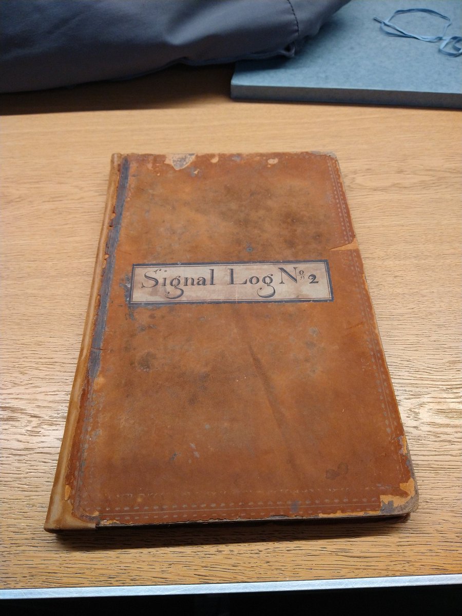 DockYardWall's tweet image. That one time I got to read a signal log from VICTORY, dated 1804, while cross-referencing a period signal book…
Spine-chilling stuff. The past felt so close.
#HMSVictory #SignalHistory #RoyalNavy #AgeOfSail.