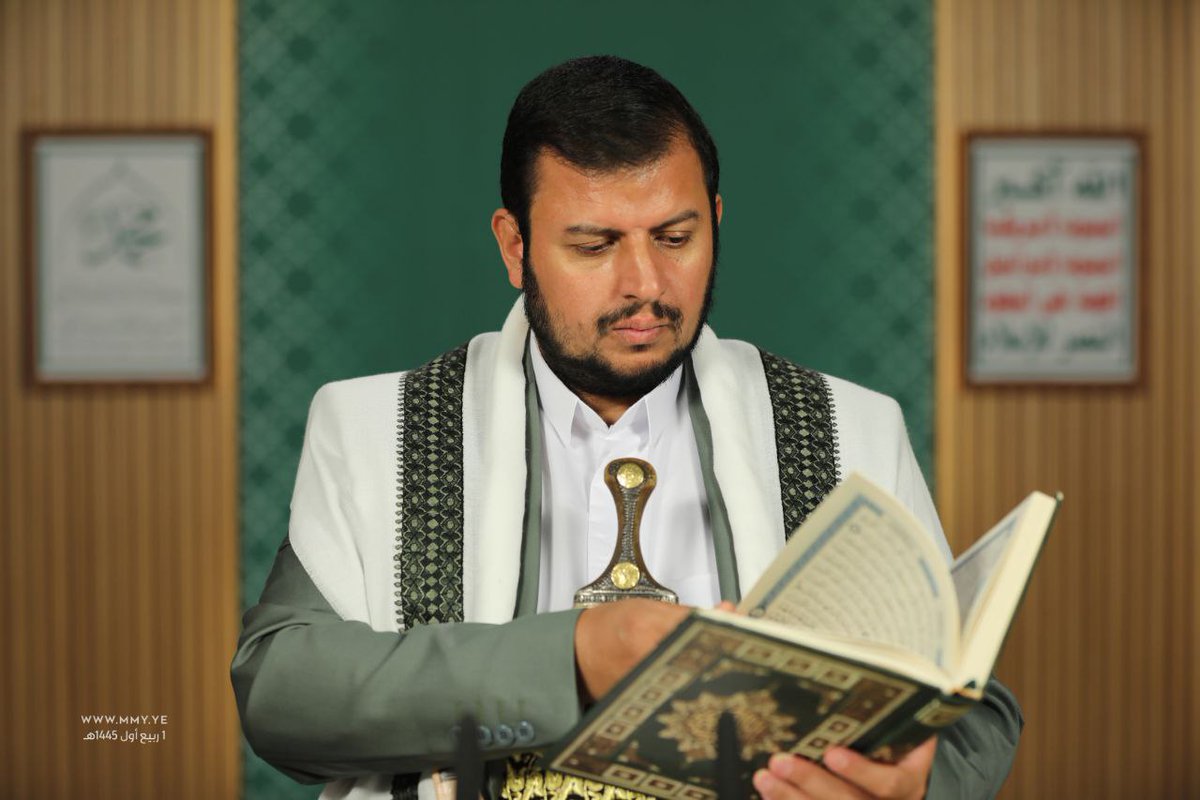 والله ما يدعني كتاب الله أن أسكت.
عبدالملک حوثي حفظه الله.