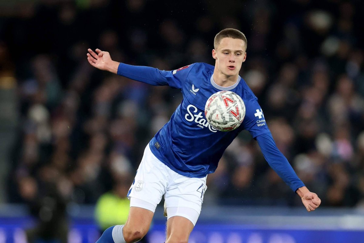 NilSatisNews's tweet image. 🗞️Nathan Patterson is attracting interest from clubs in France, Italy &amp;amp; Germany. 

Harrison Armstrong is being monitored by clubs in the Championship &amp;amp; The Bundesliga. 

Sheffield United are amongst those looking at Tim Iroegbunam. 

(@joe_thomas18)
