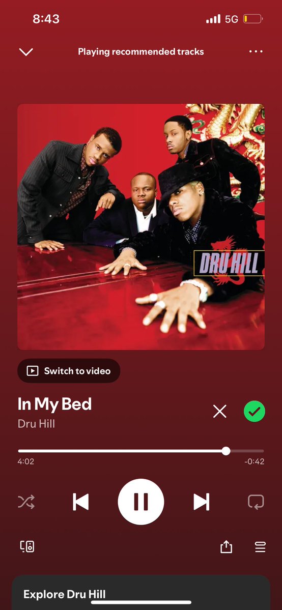 hadeelldh's tweet image. Somebody sleeping in my bed 😭😭🤣❤️❤️❤️