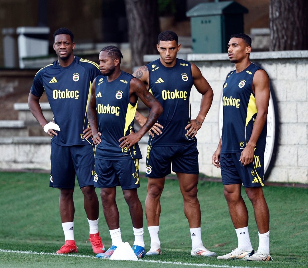 SaracogluSports's tweet image. Fenerbahçe mafia…