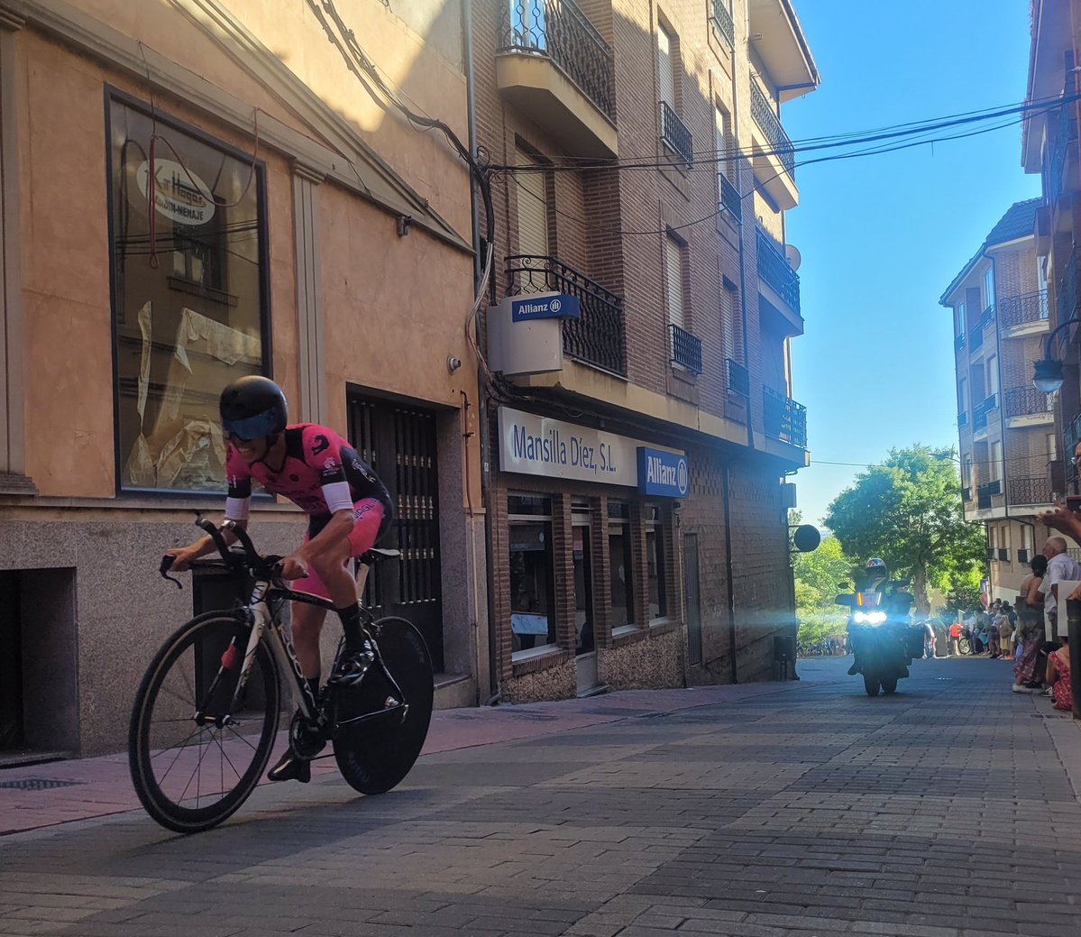 Ciclismo El Pelotón (@elpeloton) on Twitter photo #VueltaProvinciaZamora25 Pasa también <a href="/MatarinPau/">Pau Matarín Filella</a> (<a href="/TechnosylvaMRB/">Technosylva Maglia Rower Bembibre Cycling Team</a> ) #VueltaProvinciaZamora25 Pasa también <a href="/MatarinPau/">Pau Matarín Filella</a> (<a href="/TechnosylvaMRB/">Technosylva Maglia Rower Bembibre Cycling Team</a> )