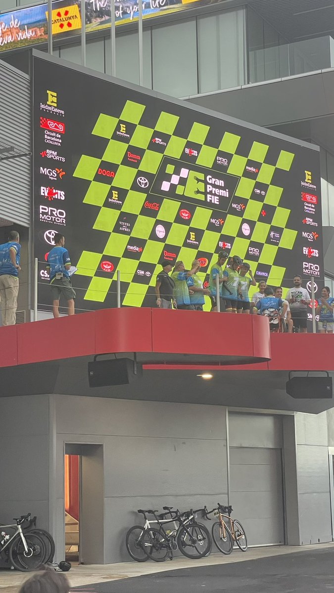 Entrega de premis <a href="/CentrosPuente/">Centros Puente | Fund. Isidre Esteve</a>