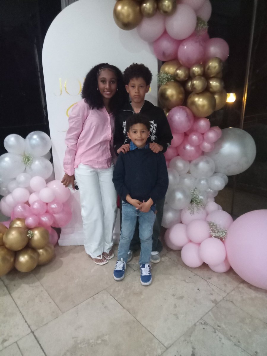 keithAbrahams60's tweet image. KB International MTM INTERNATIONAL AWARDS WINNER enjoyed family time in Johannesburg. Celebrating 16th birthday of my eldest grandchild Johari. Blessings to Sherry for honoring her daughter on her 16th birthday. Much fun was had now the work starts.
