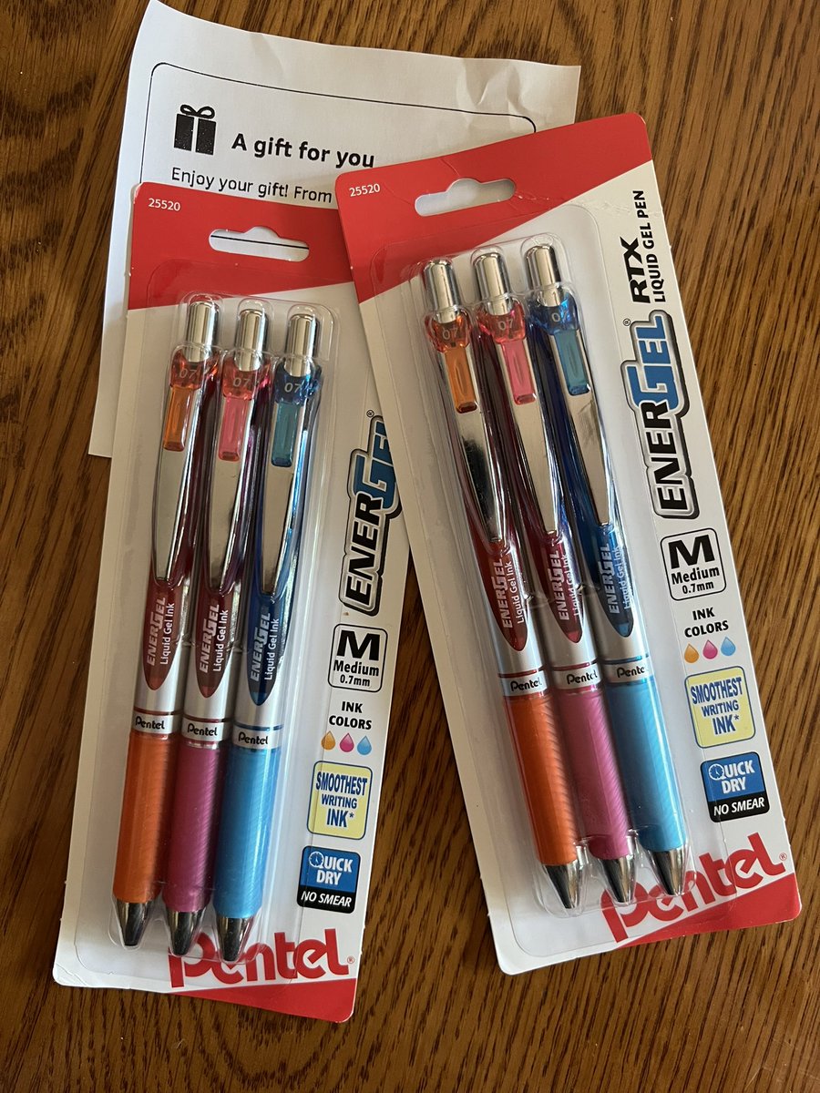 MrsPete23's tweet image. 🙌Thank you to this super sweet donor for sending me more pens!! We use many pens / colors for annotating and our notes in my HS English classroom!! Thank you for these beauties!🧡🩷🩵