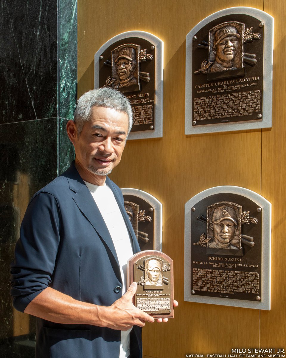 Ichiro Suzuki, Hall of Famer.