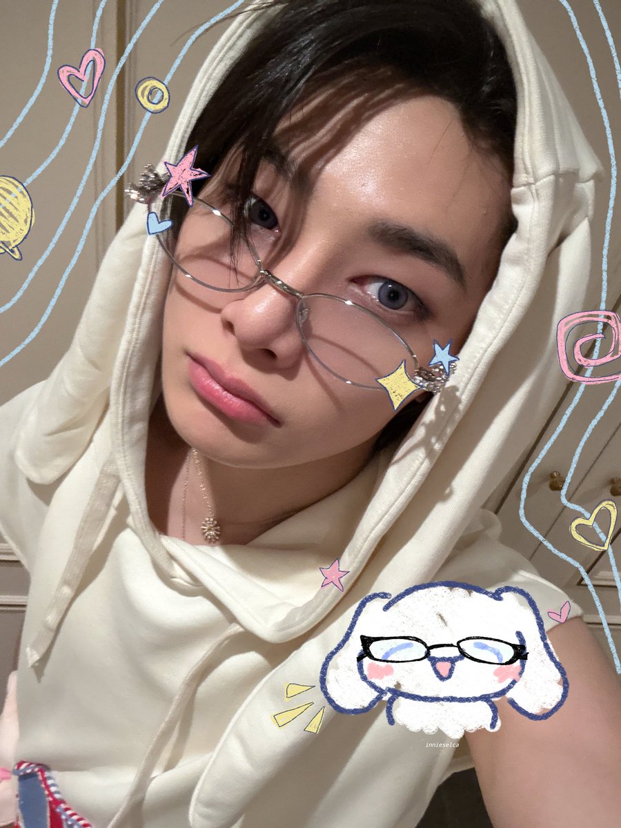 innieselca's tweet image. 