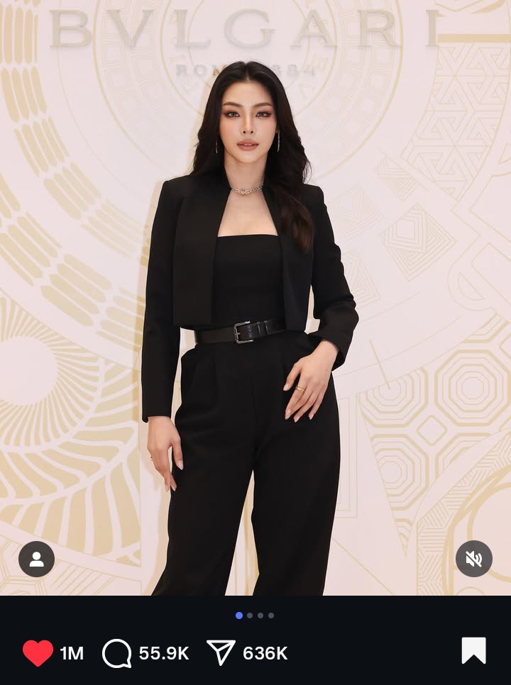 TopTigerF's tweet photo. Weeeee did iiiiiit 🤩🤩🤩🤩🤩
           🌻💛1M🌻
 For #MaxMara Post we are the best FayeMily the Best 👏🏻👏🏻

🌻💛💫

https://t.co/pf9sK3iiee

FAYE WONDERFUL JULY28
#FayePeraya #ฝ้ายพีรญา https://t.co/Y3iHDI4Mwq