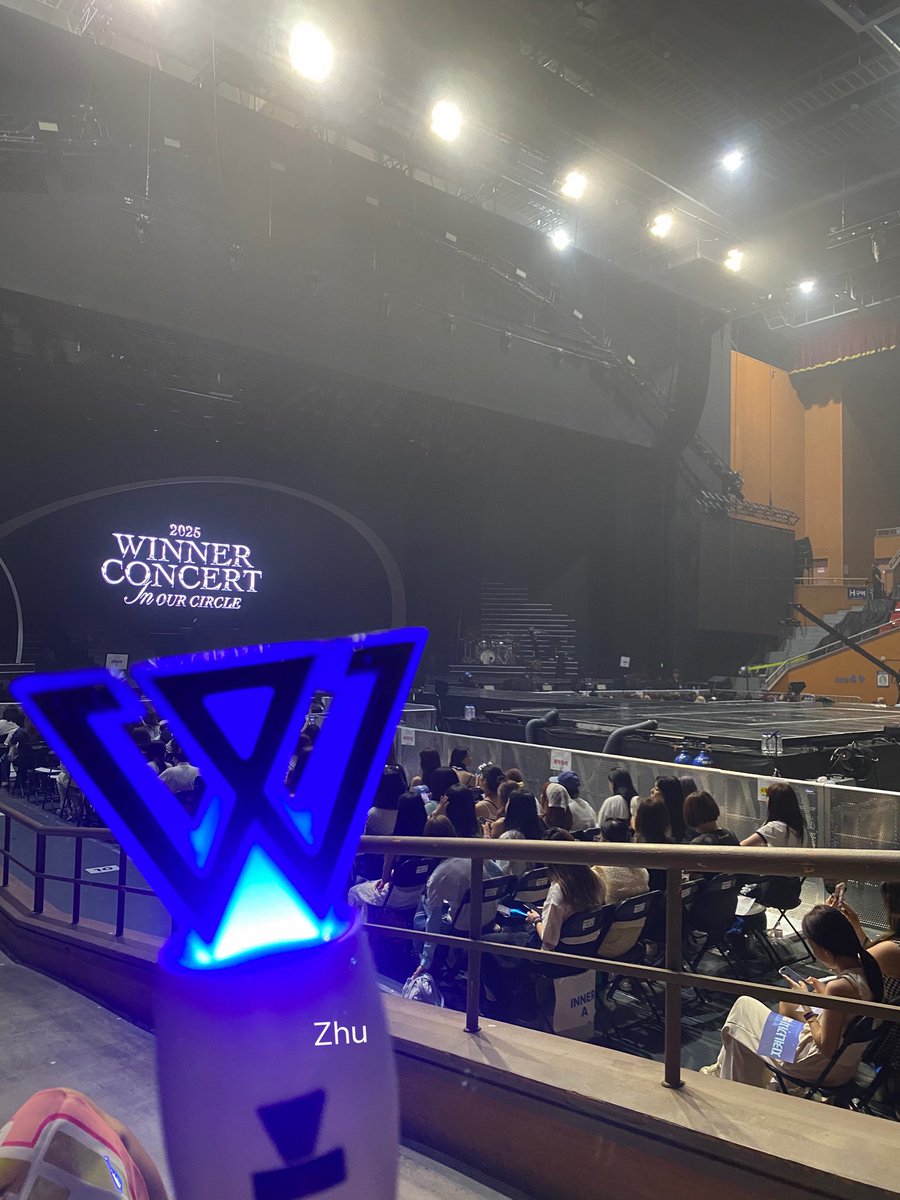 zzhu_ooo's tweet photo. 250727   WINNER CONCERT 
IN OUR CIRCLE https://t.co/C44byLJPwQ