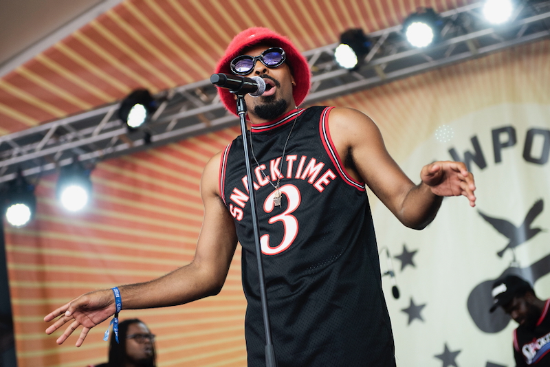 On Friday, Snacktime shined at @newportfolkfest - QRO photos: qromag.com/snacktime-newp…