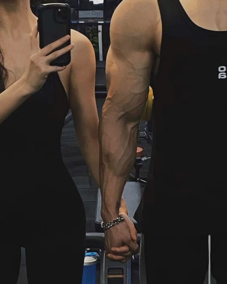 Outfit_Luxy's tweet photo. Gym goals https://t.co/srjT5UCVsX