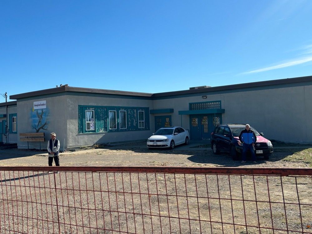 leaderpost's tweet image. Owner of Saskatchewan 'Queen of Canada' compound charged with assaulting officers bit.ly/4fbMsg8