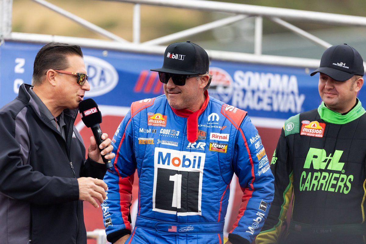 TSRnitro's tweet image. Thank you @RaceSonoma fans, you packed the house this weekend for the #SonomaNats!
#TSRnitro | #NHRA | #Dodge | @TonyStewart | @LeahPruett_TF | @matthagan_fc | @Mobil1 | @mobil1racing | @jhgdriven