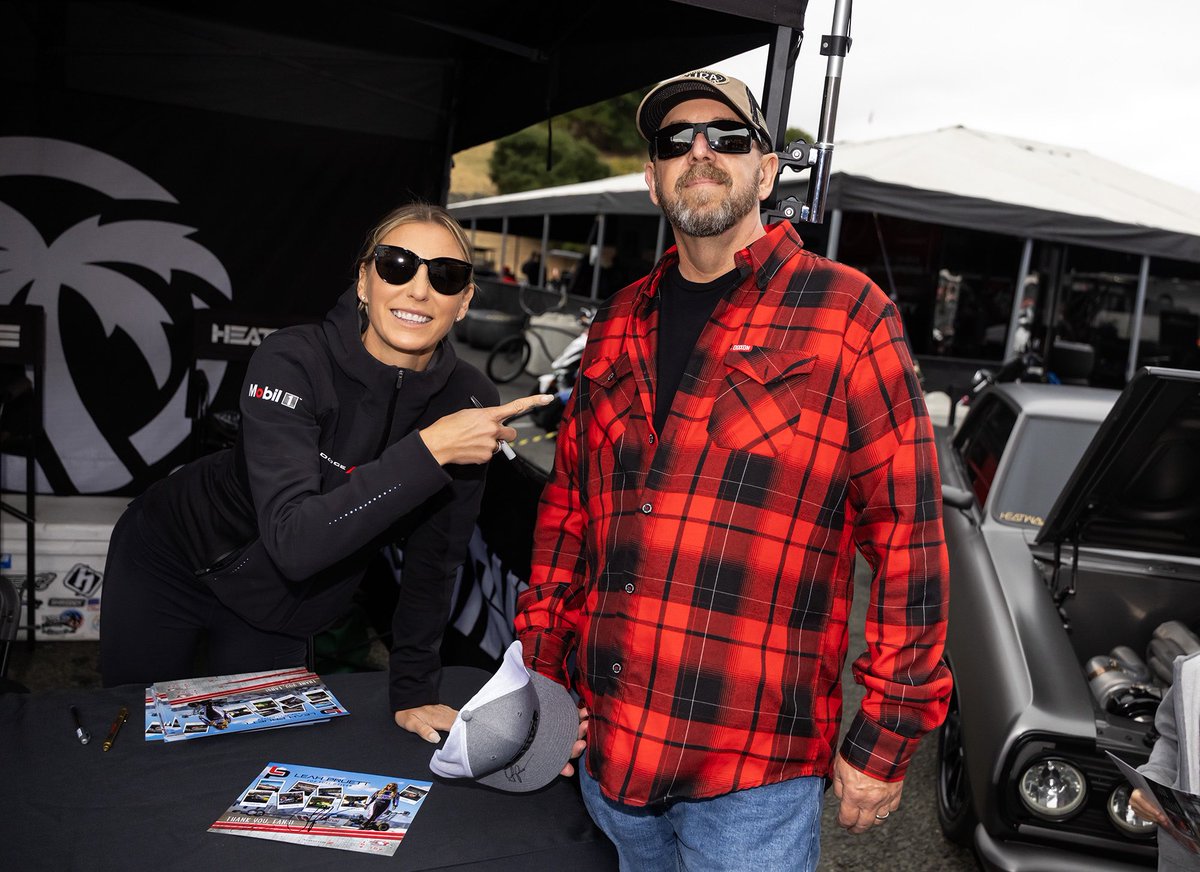TSRnitro's tweet image. Thank you @RaceSonoma fans, you packed the house this weekend for the #SonomaNats!
#TSRnitro | #NHRA | #Dodge | @TonyStewart | @LeahPruett_TF | @matthagan_fc | @Mobil1 | @mobil1racing | @jhgdriven