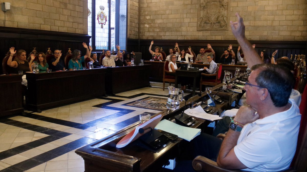 Girona modifica el contracte d'escombraries per tirar totes les fraccions qualsevol dia i hora a partir de principis del 2026.

S'ha fet amb el vot favorable de l'equip de govern (Guanyem, Junts i ERC) i el regidor de Vox, l'abstenció del PP i el vot en contra del PSC. Els canvis