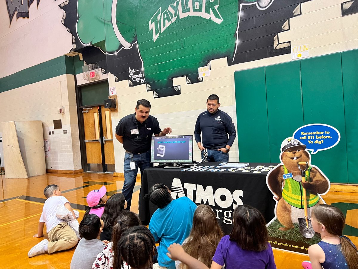 Students at Main Street Elementary School received a special visit from Atmos Energy team members in Taylor, Tx. Students learned about the importance of safe digging practices and what to do if they smell natural gas. 

#Call811 #SafeDigging #NaturalGasSafety
