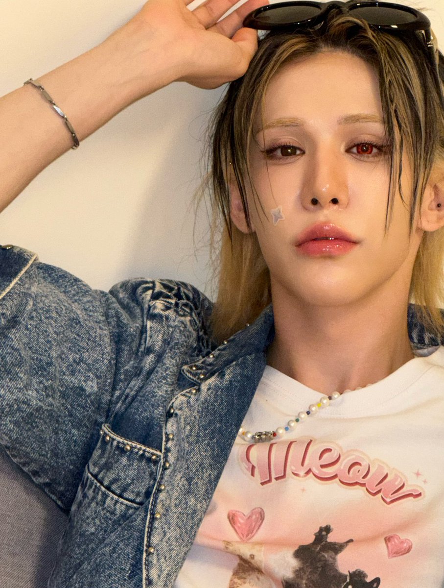naty_frommel's tweet image. That meow shirt … 🥹🐱
#XLOV #WUMUTI #우무티