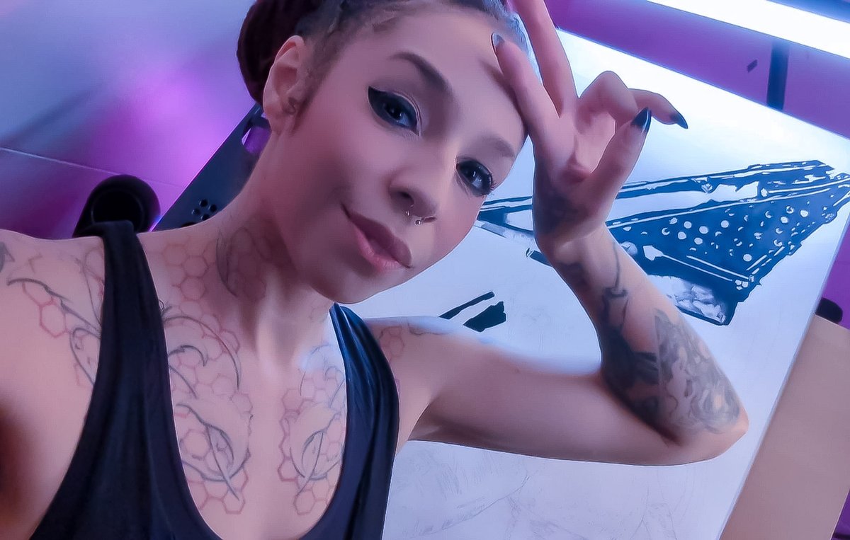 Back online y'all 🔥👊🏽

Live now on Kick get ya fine self in here!!!!! 
#kick #kickcommunity #pickkick