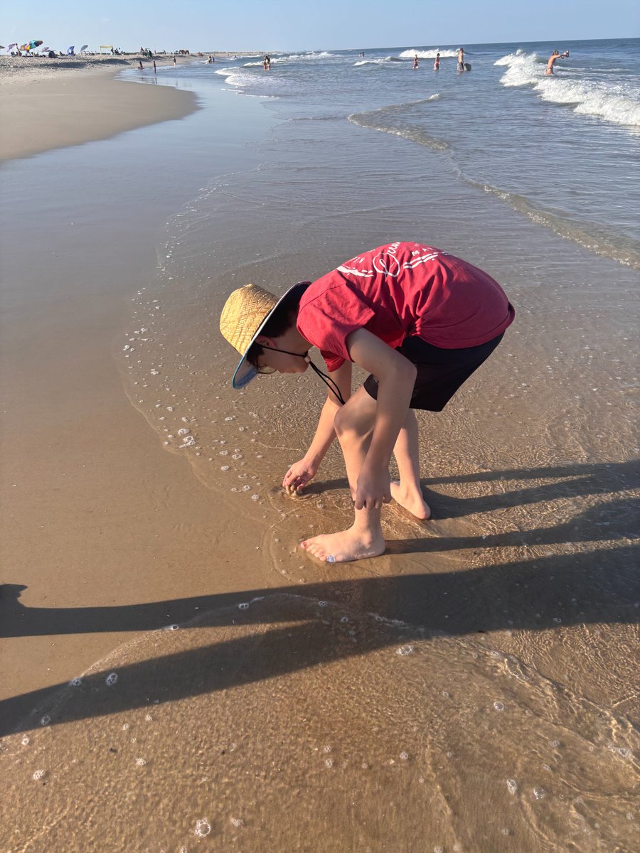 Bralynn Cope (7th) vacationed in Ocean City, MD where he had fun seeing the ocean for the first time, looking for seashells and seeing the wild horses roaming the beach! He also had a good time going putt-putting with his family &amp; watching the fireworks on the beach. 🏖#RepthatA