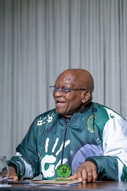 CadreNguyi's tweet image. Commander Morning π Today, H.E President Jacob #Zuma led the meeting of the National Officials. #GwazaMkhontoGwaza ππ€
