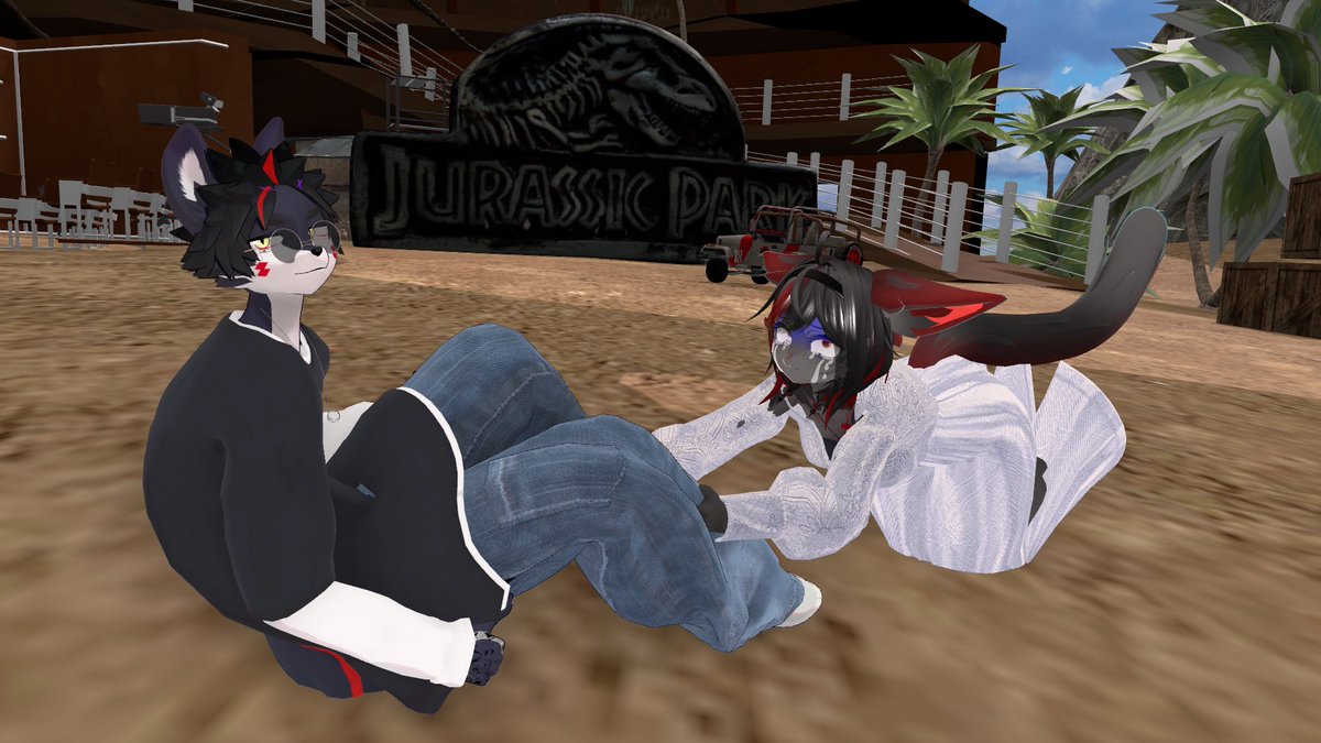 lu_______i's tweet image. ずっと笑ってた物凄く濃い一日でした。
みんなありがとう〜
1枚目:「ルルネちゃんは僕が助けるっぴ‼︎」
2枚目:メイクアップアーティストいなちゃ
3枚目:学校離れても俺たちズッ友プリ
4枚目:ジェラシックパークで何してんだよ
#VRchat