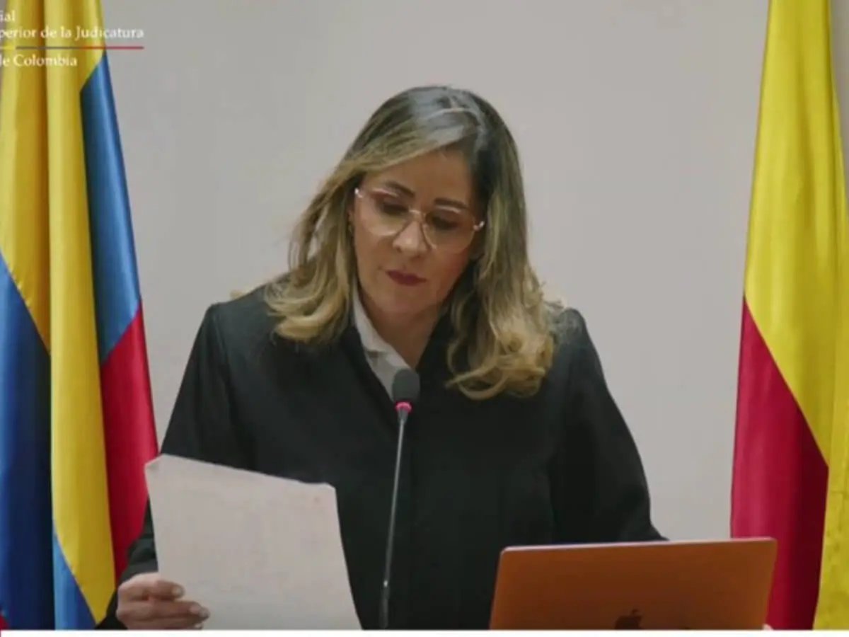 Un fallo es para impartir justicia, no para sentar doctrina. Solo lo segundo pide las más de mil páginas que lee ahora, con receso, la juez Sandra Heredia.