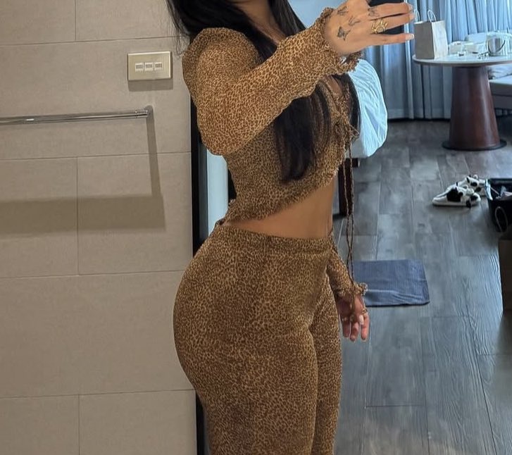 meanscorpio_'s tweet image. BODY SO TEA 😩