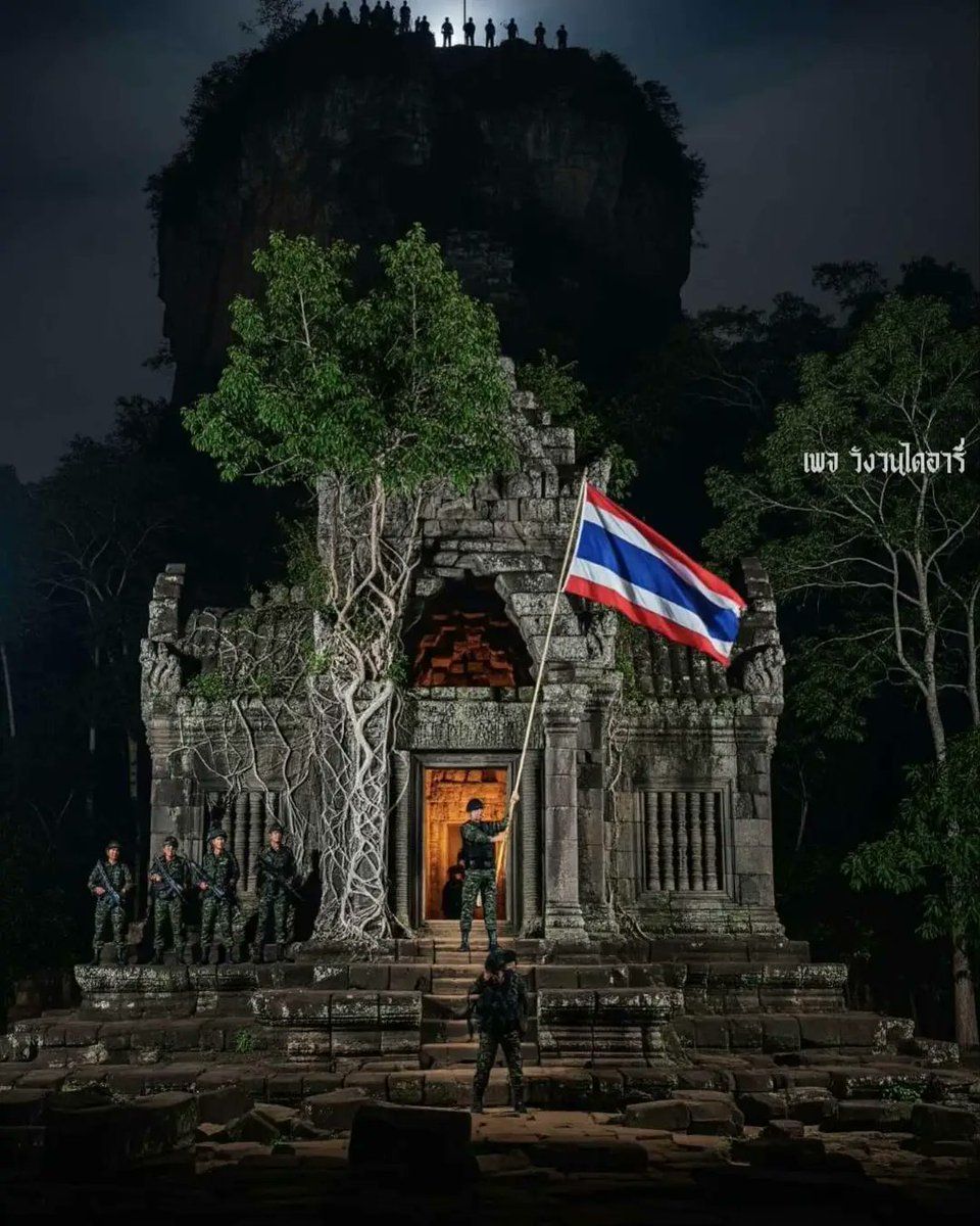 28 กรกฎาคม 2568 🇹🇭🤍
จารึกชั่วลูกชั่วหลาน
ทหารไทยเสียสละชีพ
รักษาไว้ซึ่งอธิปไตยของชาติ
สดุดีทหารไทยผู้กล้า 

#กองทัพไทย
#กองทัพบก
#กองทัพเรือ
#กองทัพอากาศ