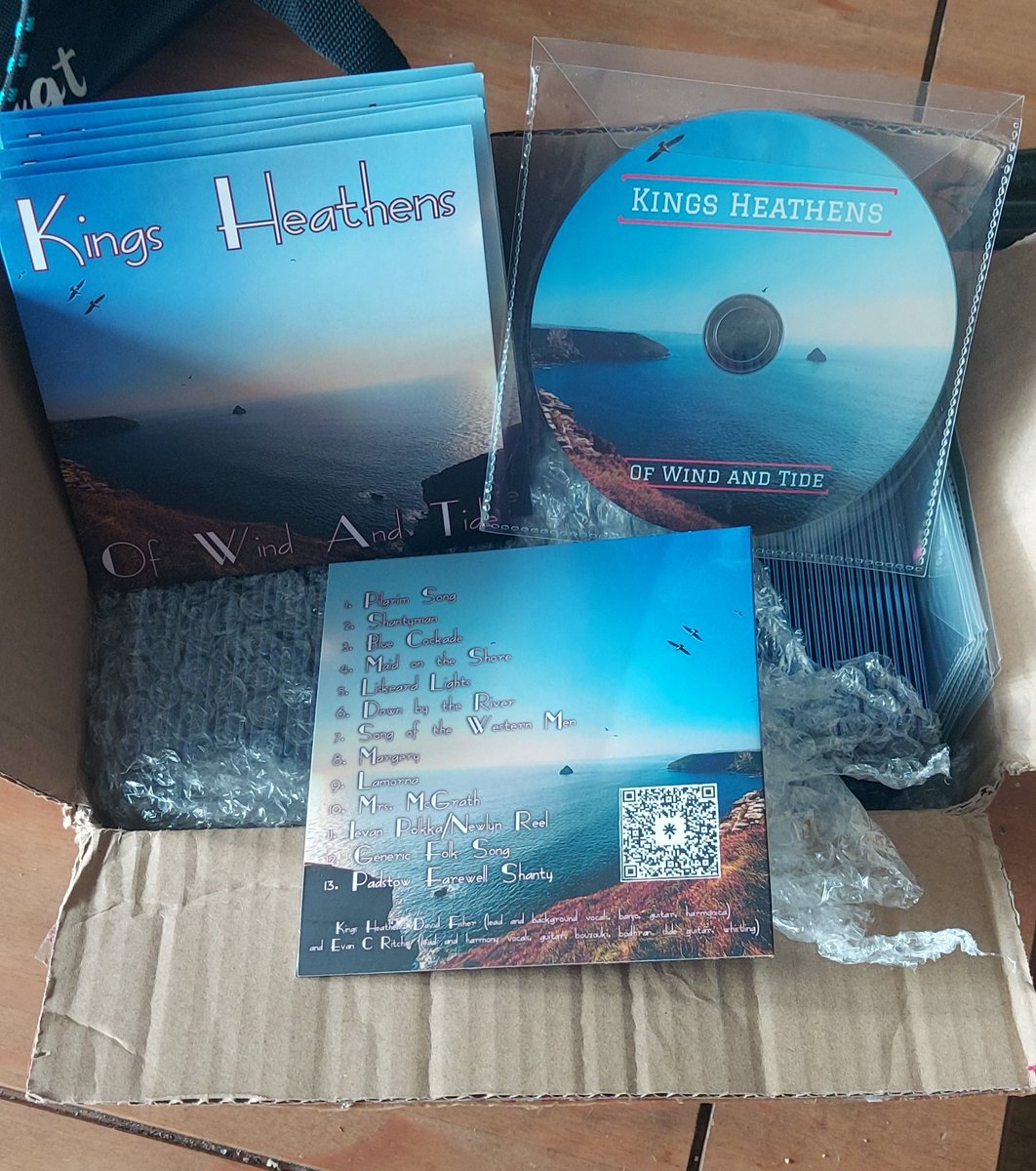 New album time! Check out our Facebook page for info about our upcoming gigs on Birmingham

#folkmusic #birmingham #kingsheath

facebook.com/share/p/19UASQ…