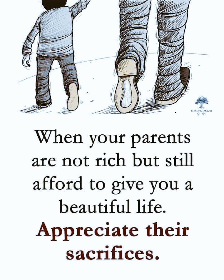 hamidullahjomir's tweet photo. When your parents are not rich but still afford to give you a beautiful life. Appreciate their sacrifices. #parentslove #sacrifice #appreciate https://t.co/xmBGADbAep