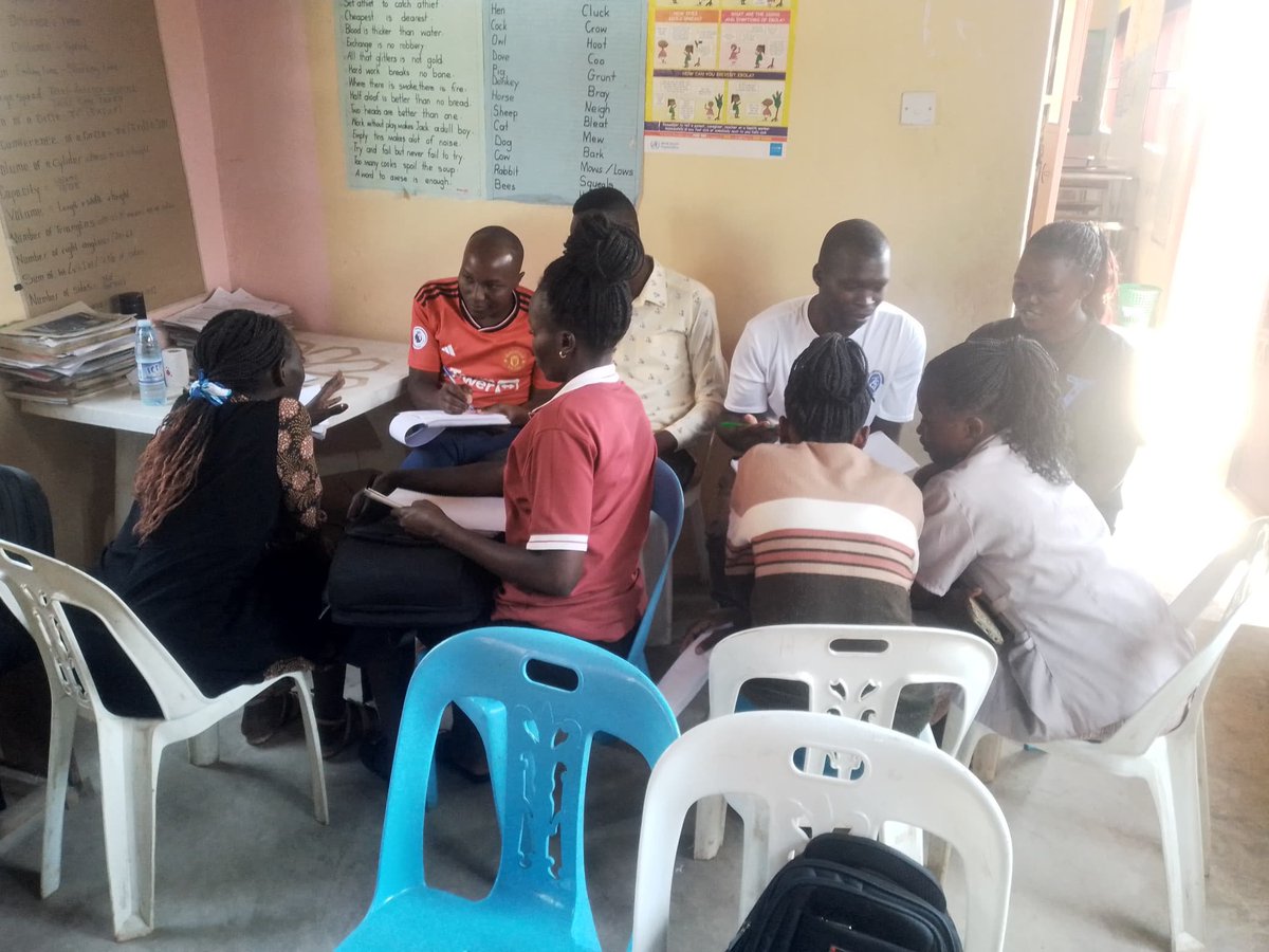 SharebilityUg's tweet image. ICT integration workshop at Ever Increasing Children&apos;s Center-Makindye . Teachers acquiring digital skills to empower learners with 21st century abilities regardless of their social/economic status, courtesy @EdifyUganda thru its #EdifyEdtech programs.#Sharebilityedutech