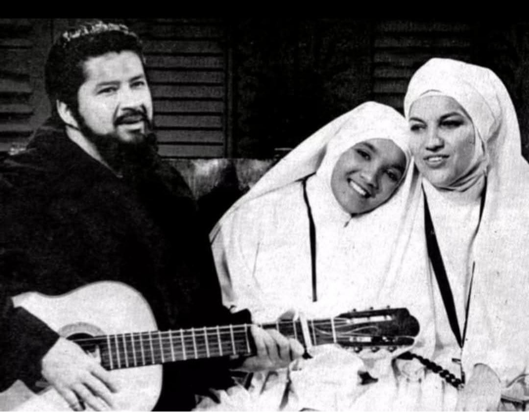 juanborrelli's tweet image. Venevisión. 1967. Producción dramática : Sor Alegría. Muy gratos recuerdos, sin duda alguna esto también forma parte de la historia de nuestra pantalla chica. Excelentes actores íconos de Venezuela. ¿De quiénes se trata?