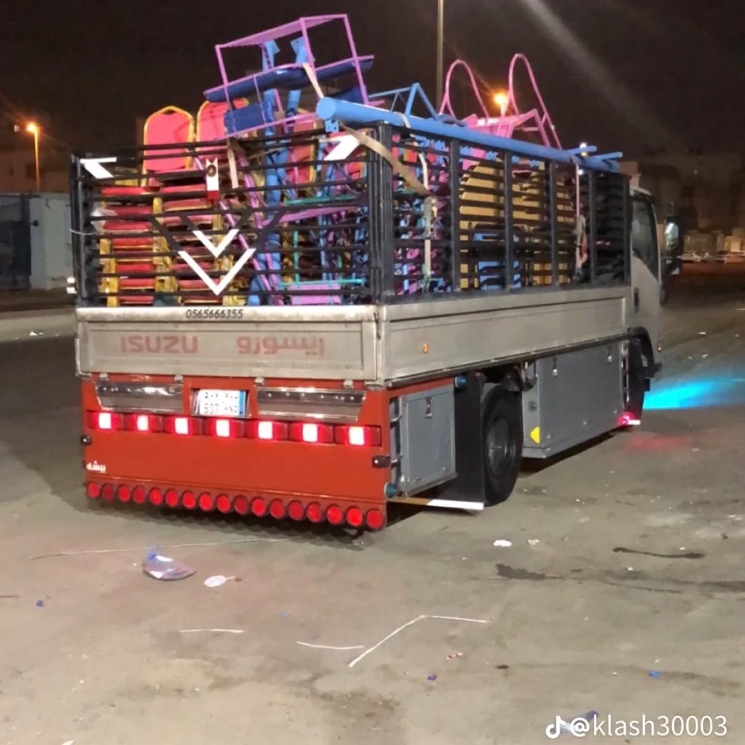 نساعدك في التخلص من الأثاث القديم والتالف بالرياض بطريقة نظامية وآمنة ✅

كثير من الناس لما يبغى يتخلص من العفش القديم أو التالف، يطلعه للشارع أو عند الحاويات، وهذا تصرف ممكن يعرّضك لمخالفة من البلدية 🚨 بسبب التشويه البصري والتخلص العشوائي من النفايات الكبيرة!
0530698364