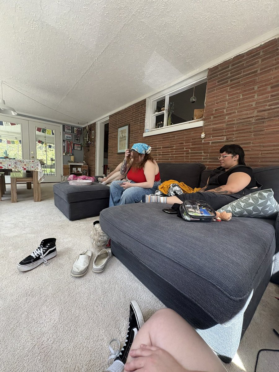 meet your oomfs because it turns out that life is actually beautiful and worth living when you are surrounded by other queer people who love you