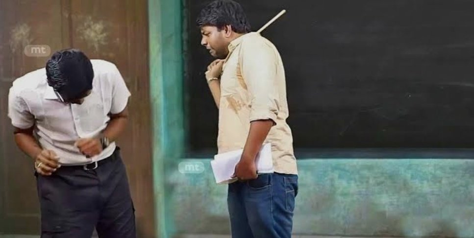 Rajucute_7's tweet photo. உபிஸ் ~  ராஜராஜ சோழனுக்கும் ராஜேந்திர சோழனுக்கு சிலை அவசியமா..?

45 கோடிக்கு கார்ரேஸ் 180 கோடிக்கு பேனா சிலை இதெல்லாம் நாட்டுக்கு ரொம்ப அவசியமா..? https://t.co/BxoeCEg93E