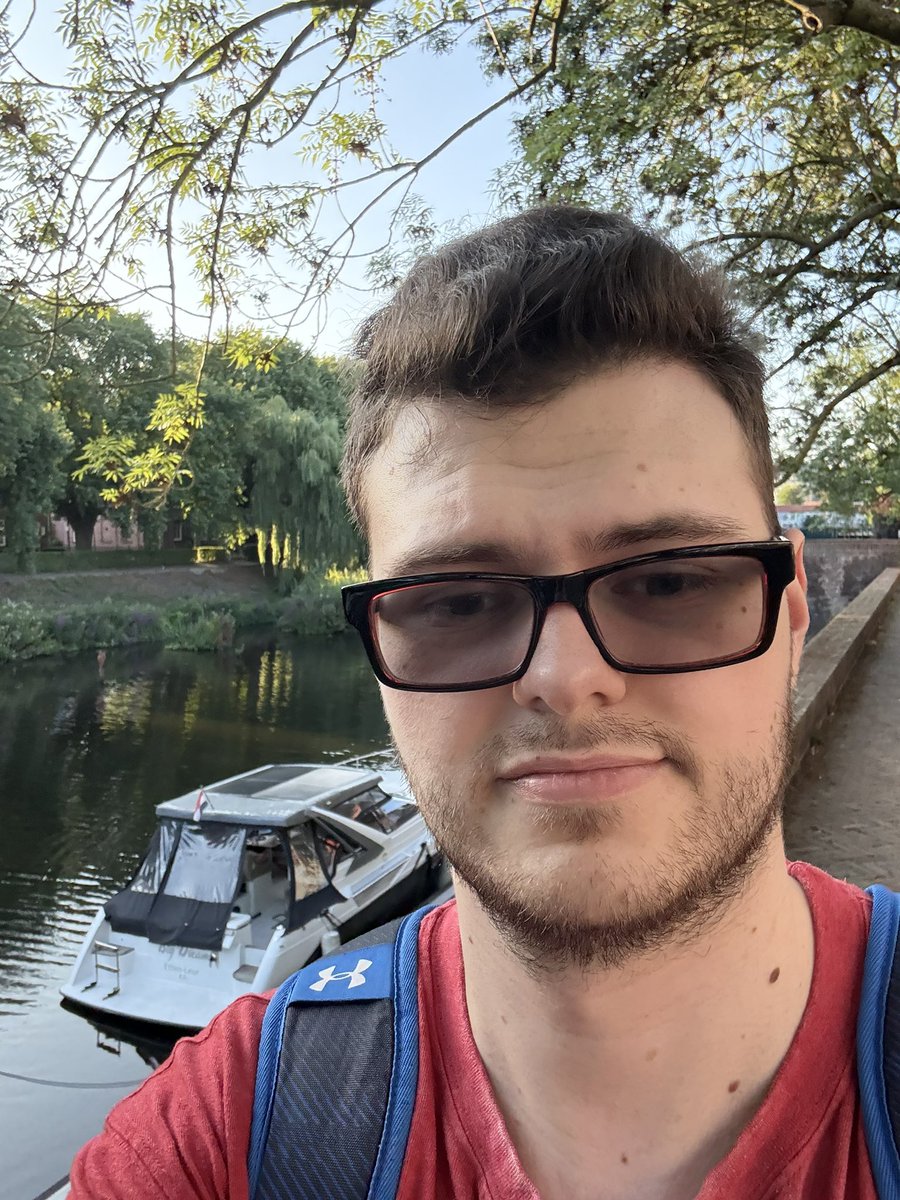 DerpyFoxPlayz's tweet image. Left my first day of #COE2025 to go get something to eat