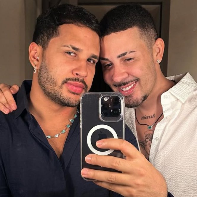 comentaMarioo's tweet image. Léo Dias revelou que Carlinhos Maia fez uma descoberta pessoal e garantiu que o fim do casamento com Lucas Guimarães tem um responsável com nome e sobrenome.