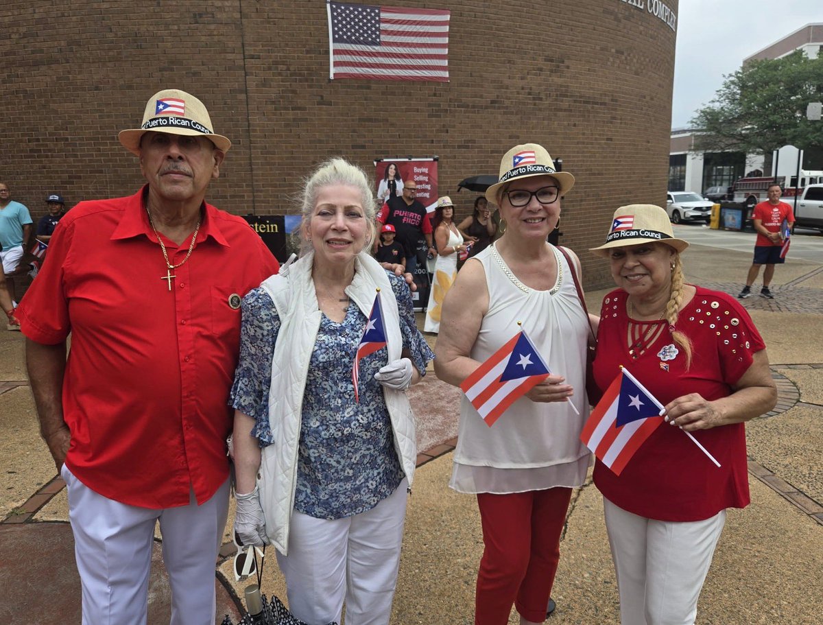 RepNellie's tweet image. We had great turnout for the United Puerto Rican Council Flag Raising in #Passaic. Our district’s Puerto Rican community is one of the most vibrant in our country — and we showed it this weekend! 🇵🇷🇺🇸🇵🇷🇺🇸