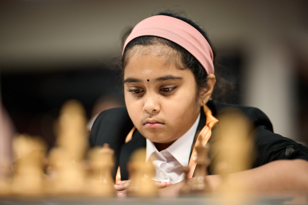 Divya Deshmukh y Bodhana Sivanandan, heroínas del ajedrez en julio damasyreyes.es/divya-deshmukh… #Ajedrez  #Chess